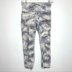 Lululemon • Wunder Under Low-Rise Tight